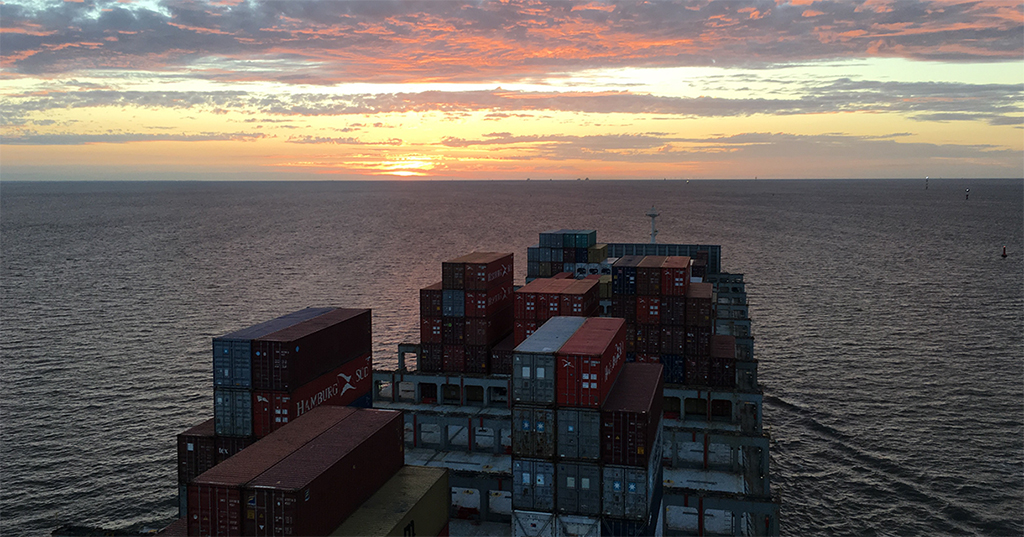 The cascade of alliances falls on terminals